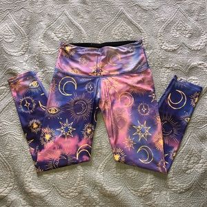NWOT VS 3/4 Length Celestial Leggings